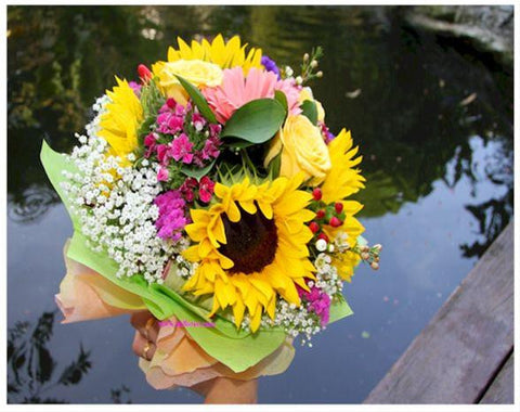 Golden Ray Bouquet     - FBQ1176