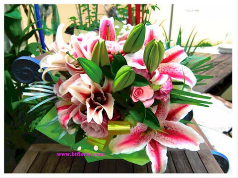 Joyful Bouquet      - FBQ1034