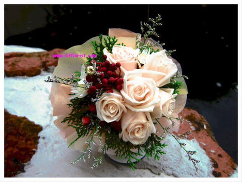 6-7 Rose Bouquet - FBQ1059