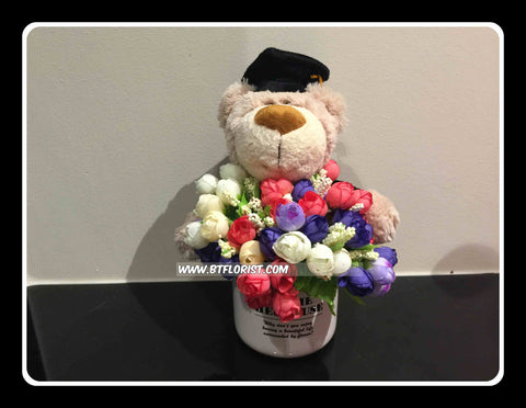 Graduation Bear in a vase    - BWF2367