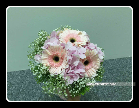 Gerbera n Hydrangea Bridal Bouquet- WED0166