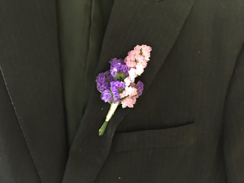 Statice Boutonniere - WED0554